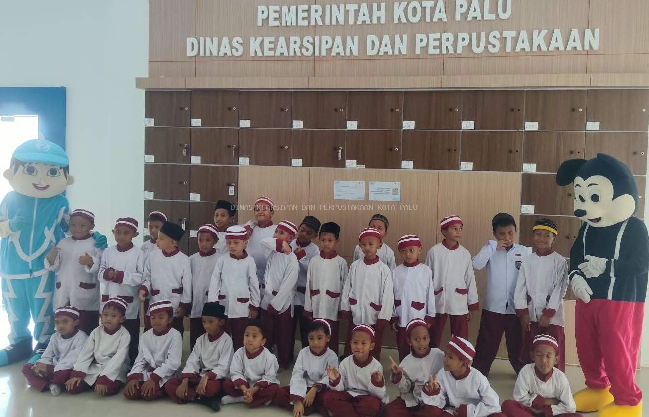 SDIT Kunjungi Dinas Kearsipan dan Perpustakaan Kota Palu, Kenalkan Literasi Sejak Dini